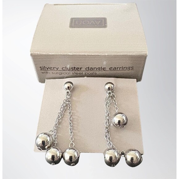 Vintage Silvery Cluster Dangle Sphere Earrings | Avon 1990 - NIB - Picture 2 of 4